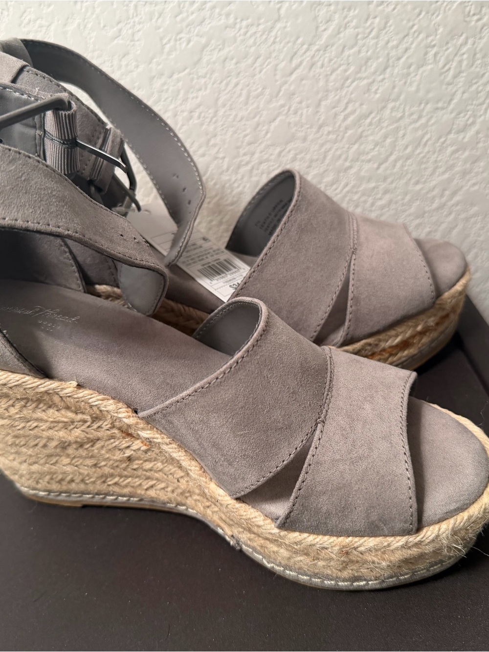 Universal Thread Gray Suede Espadrille Wedge Sandals